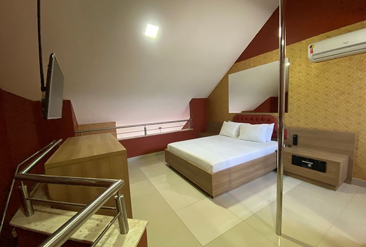 Suíte Lounge Duplex da Drops POA Oscar Pereira
